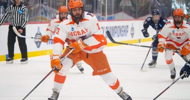 MEN'S ICE HOCKEY: A fourth former Statesmen goes pro this summer | Sports
