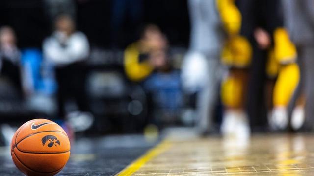 5-star Iowa women's basketball recruit signs NIL representation deal