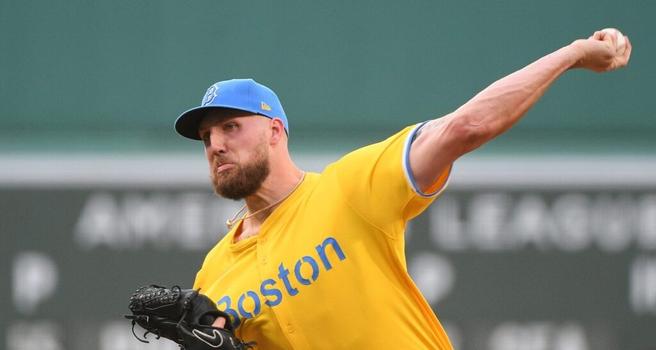 Garrett Crochet calls out Fox for Dodgers-focused broadcast