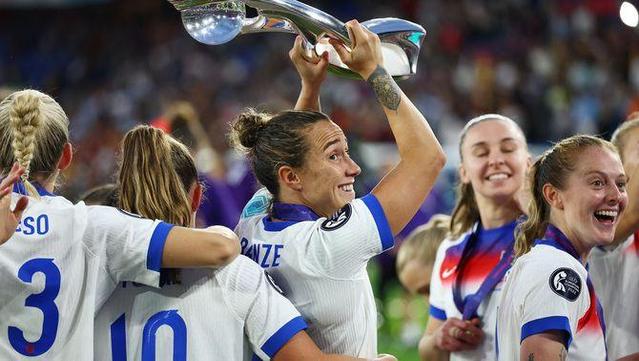 Anglaterra celebra la seva victòria a l'Eurocopa 2025 (Reuters)