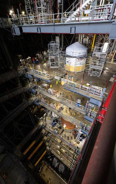 Artemis_II_Integration_in_High_Bay_(KSC-20250724-PH-CSH02-0028).jpg
