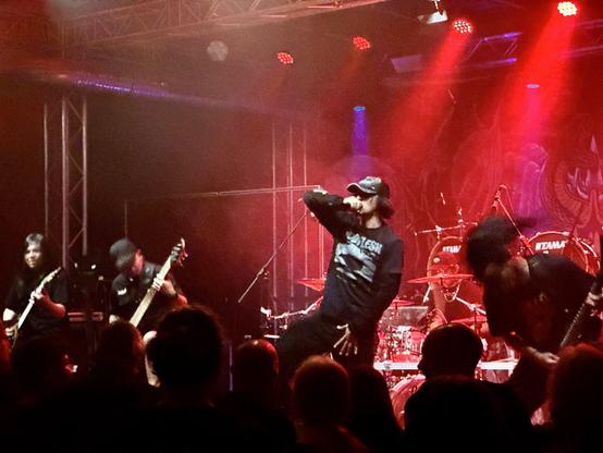 Bühne mit Deadsquad #Jakarta