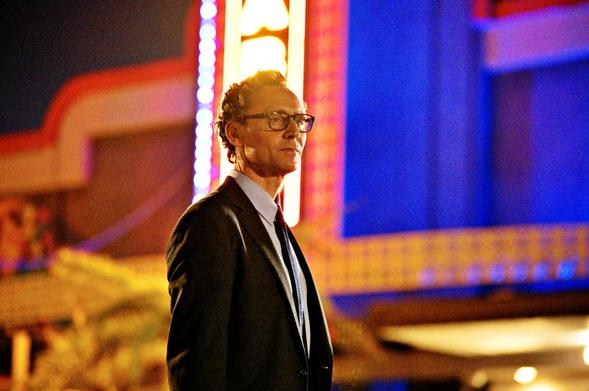 'A Vida de Chuck' emociona com lado mais doce e profundo de Stephen King: adaptação sensível de conto de Stephen King revela lado luminoso do autor, com direção de Mike Flanagan e estrelado por Tom Hiddleston