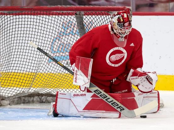 Elite goalie prospect strongly connected to Oilers in trade by top insider