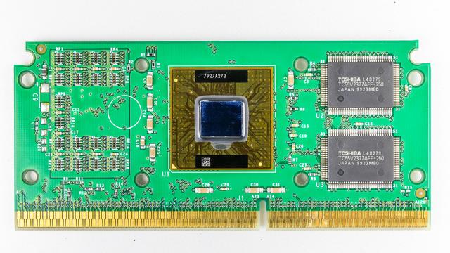Der Pentium III auf einer kleinen Steckplatine