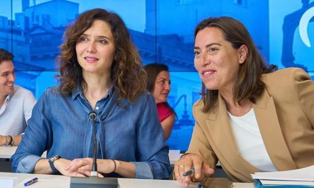 Ana Millán e Isabel Díaz Ayuso, en una imagen de archivo. (El HUFFPOST)