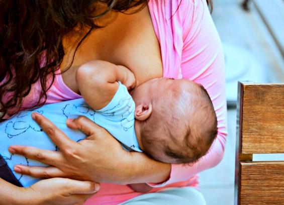 Amamentar é proteger: saúde para mãe e bebê; aleitamento exclusivo até seis meses fortalece imunidade, previne doenças e ainda promove vínculo afetivo entre mãe e filho