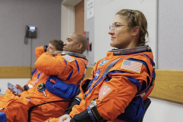Artemis_II_Suit_Crew_Test_and_CEIT_(KSC-20250731-PH-RNS01_0005).jpg