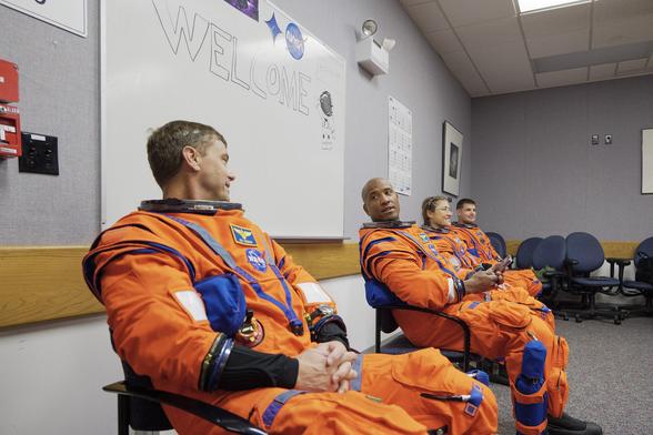 Artemis_II_Suit_Crew_Test_and_CEIT_(KSC-20250731-PH-RNS01_0002).jpg