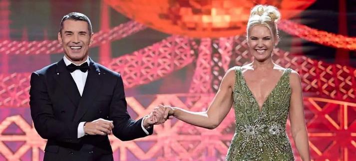 Jesús Vázquez y Valeria Mazza, en 'Bailando con las estrellas'