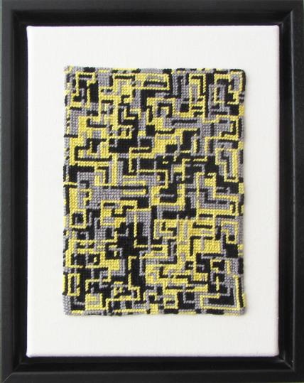 "Fraktal Raum" Gobelin Stickerei, 18 x 24 cm inkl Rahmen. Mehr Details kann man in meinem Onlineshop nachlesen: https://www.robertkis.eu/shop/fraktal-raum-gobelin-stickerei/