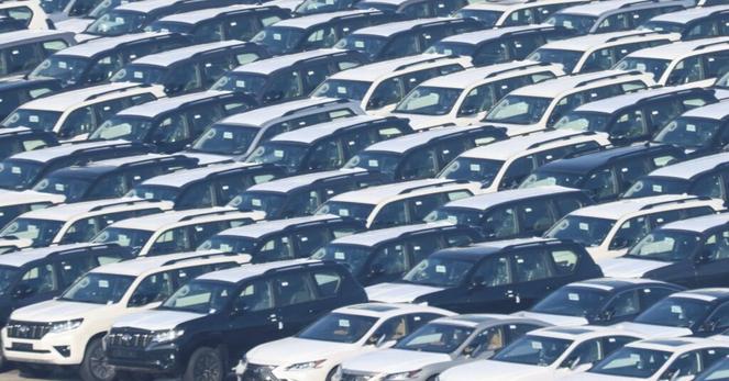 米、ＥＵからの輸入自動車の関税引き下げまであと数日＝関係者 | ロイター