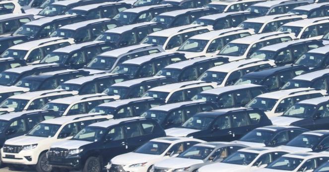 米、ＥＵからの輸入自動車の関税引き下げまであと数日＝関係者 | ロイター