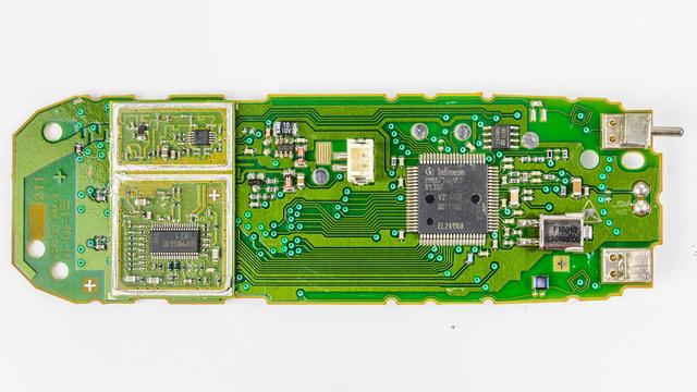 Rückseite der Platine. in grün