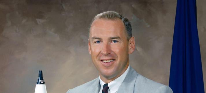 El astronauta James 'Jim' A. Lovell Jr, en 1964. / HUM Images