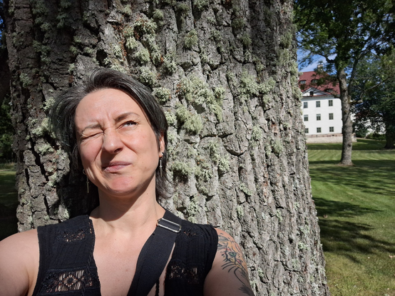 Me as a measuring stick against the oak. I'm violently squinting because the sun was stabbing me in the eye.