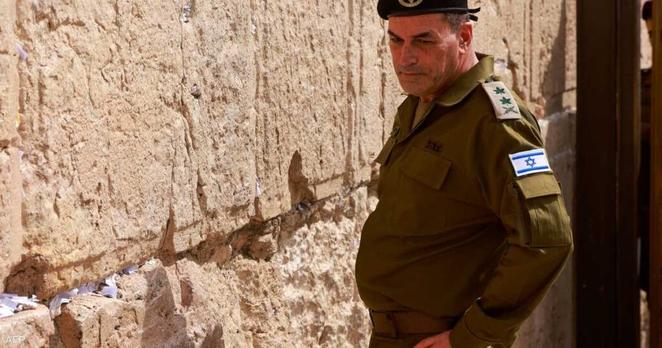 أزمة علنية.. وزير دفاع إسرائيل رفض لقاء رئيس الأركان بمكتبه