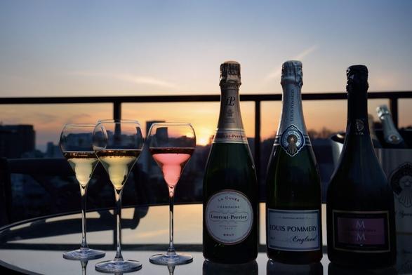 【ホテル椿山荘東京】愛犬と過ごす秋の黄昏、シャンパンの泡に酔いしれるひととき 「Twilight Bubble Garden with My Dog」1日限定開催 | ニュースリリース