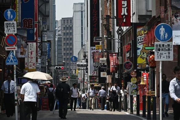 Japan Likely Eked Out Growth Last Quarter Even as Tariffs Hit