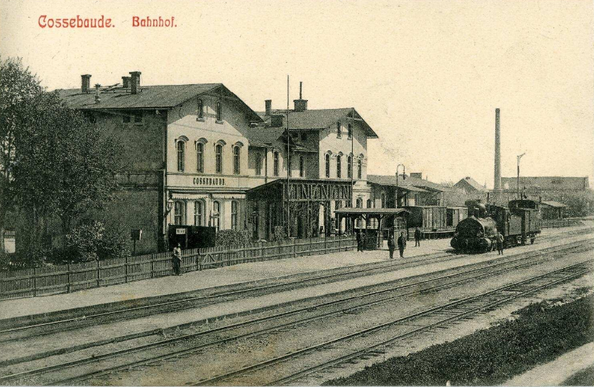 Cossebaude. Bahnhof um 1910 mit Dampflok