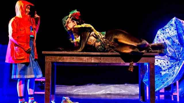 'Eu Capitu': espetáculo chega à São Luís para provocar reflexões pelo olhar feminino no teatro; peça que já circulou pelo Brasil visa dar voz às mulheres em um mundo narrado por homens