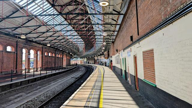 Die historische Bahnhofshalle von Holyhead.