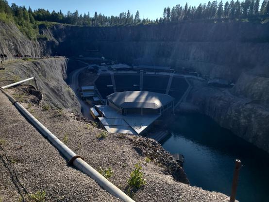 Another view from the entrance of Dalhalla. This tine without the fountain.