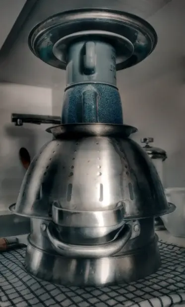 La pagoda reimaginada (con fragmentos de taza rota en el suelo al cabo de tres minutos, al más puro estilo Calatrava).