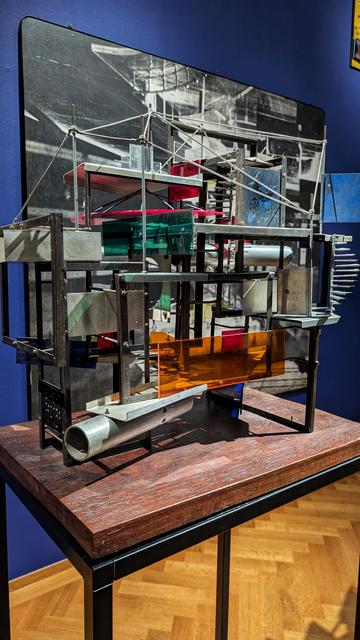 Constant, Klein Labyr, 1959

https://stichtingconstant.nl/catalogue/work/klein-labyr