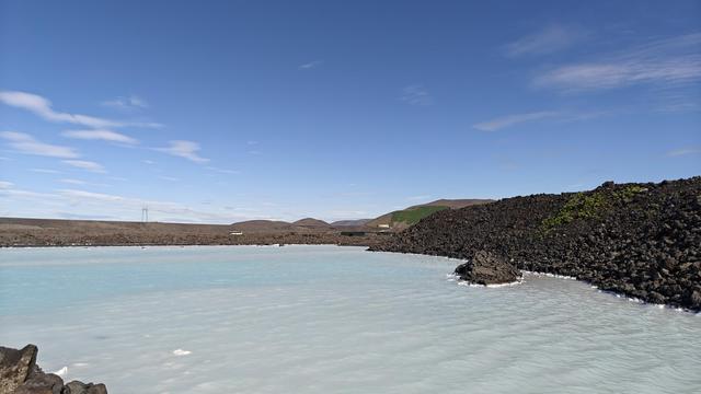 Vacation over so prep time for this week's podcast!

In the meantime, here's some photos and videos, all taken on my #Oneplus13

Photo Gallery - https://www.pateln01.com/2025/08/iceland-081025-081925-11-day.html

Youtube Playlist - https://www.youtube.com/playlist?list=PLH9X4m3s2fcdnNUYxsflD2iEaLhQa9svp

#Android #Oneplus #Iceland #BlueLagoon #waterfall #geysir #lake