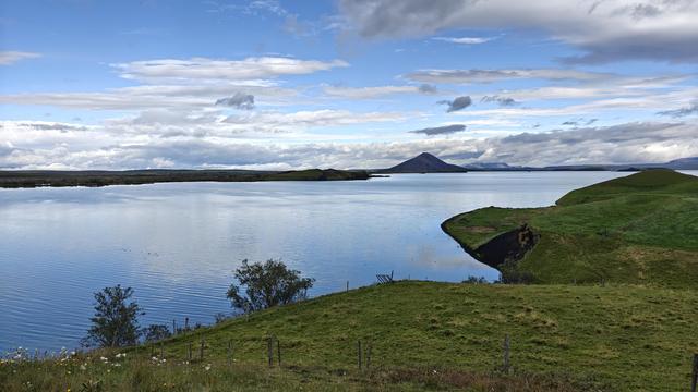 Vacation over so prep time for this week's podcast!

In the meantime, here's some photos and videos, all taken on my #Oneplus13

Photo Gallery - https://www.pateln01.com/2025/08/iceland-081025-081925-11-day.html

Youtube Playlist - https://www.youtube.com/playlist?list=PLH9X4m3s2fcdnNUYxsflD2iEaLhQa9svp

#Android #Oneplus #Iceland #BlueLagoon #waterfall #geysir #lake