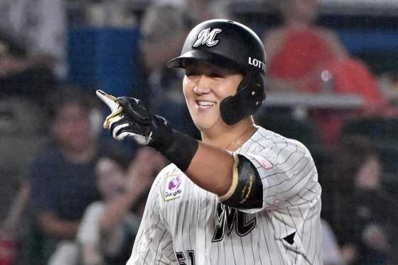 ロッテ山口航輝が衝撃の"4打席連発"　日をまたいで…4回に驚異の2HR、ZOZOマリン騒然 | Full-Count
