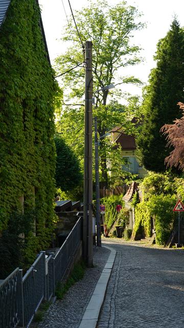 Baustellenschilder und ähnliches an der Straße