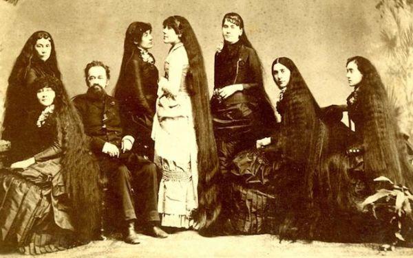 les-7-soeurs-sutherland-11-metres-de-cheveux