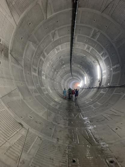 Die erkennt man die Riffelung.