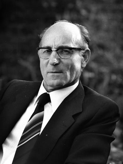 Un retrato de mi padre en blanco y negro. Tenía 52 años cuando  tomé esta foto.