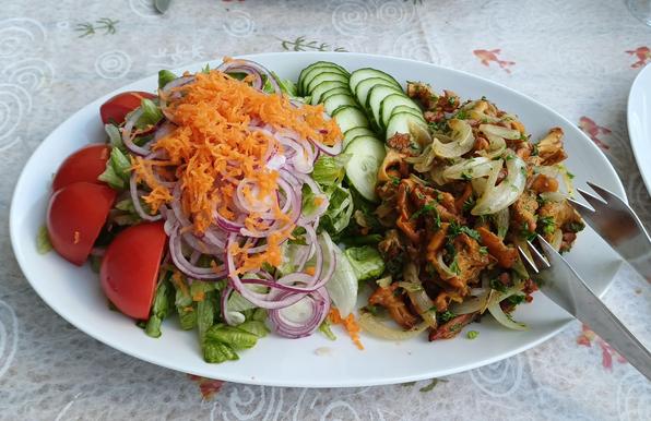 Ein großer Gemüseteller