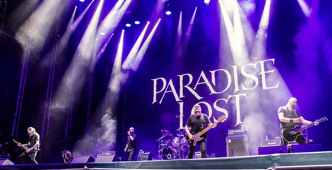 Pic: Paradise Lost at Sun and Thunder Fest 2025, Fuengirola. Pic by Neave Visual Art for La Factoría del Ritmo
Reportaje publicado en #LaFactoríadelRitmo: “Festival Sun & Thunder: Fuengirola (Málaga), 17 a 19 de julio de 2025 (1ª parte).”
https://www.lafactoriadelritmo.com/festival-sun-thunder/fuengirola-malaga-17-a-19-de-julio-de-2025-1a-parte @sunandthunderfest.bsky.social @collectorseriesdiy.bsky.social #Metalsky #Heavy-Metal #Hard-Rock #Music #Press #SunAndThunderFest