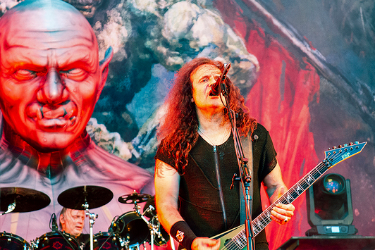 Pic: Kreator at Sun and Thunder Fest 2025, Fuengirola. Pic by Neave Visual Art for La Factoría del Ritmo
Reportaje publicado en #LaFactoríadelRitmo: “Festival Sun & Thunder: Fuengirola (Málaga), 17 a 19 de julio de 2025 (1ª parte).”
https://www.lafactoriadelritmo.com/festival-sun-thunder/fuengirola-malaga-17-a-19-de-julio-de-2025-1a-parte @sunandthunderfest.bsky.social @collectorseriesdiy.bsky.social #Metalsky #Heavy-Metal #Hard-Rock #Music #Press #SunAndThunderFest