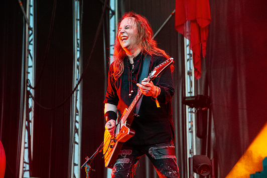 Pic: Kreator at Sun and Thunder Fest 2025, Fuengirola. Pic by Neave Visual Art for La Factoría del Ritmo
Reportaje publicado en #LaFactoríadelRitmo: “Festival Sun & Thunder: Fuengirola (Málaga), 17 a 19 de julio de 2025 (1ª parte).”
https://www.lafactoriadelritmo.com/festival-sun-thunder/fuengirola-malaga-17-a-19-de-julio-de-2025-1a-parte @sunandthunderfest.bsky.social @collectorseriesdiy.bsky.social #Metalsky #Heavy-Metal #Hard-Rock #Music #Press #SunAndThunderFest