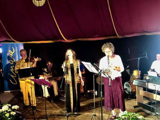 Mariyana Zacharieva reißt mit ihren gefühlvollen Balladen mit.