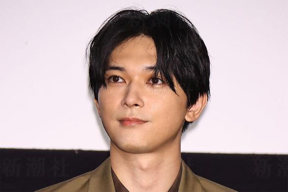 「国宝」100億円大ヒットで「吉沢亮」が所属事務所の看板俳優に…長い下積みを乗り越えた「国宝」級イケメンの軌跡 - デイリー新潮