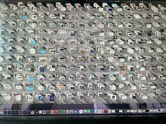 Photo by 鳩聾皇帝 ｜ 香港書法家 ｜ 香港藝術家 on August 26, 2025. May be an image of screen, laptop and text.