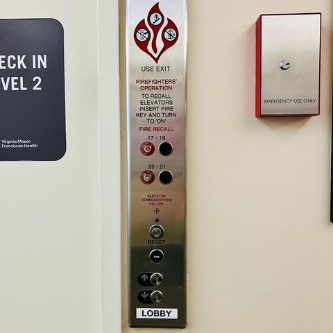 Elevator car call button panel