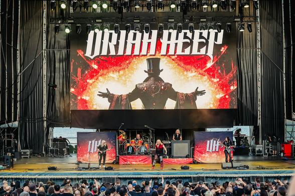 Pic: Actuación de Uriah Heep en 'Sun & Thunder Fest 2025'
Anuncio y preventa, a partir del 1 de septiembre, entradas y abonos del ‘Sun & Thunder 26’
'Cartel más ambicioso, la cabecera del festival, dará un salto de nivel...'
https://marenostrumfuengirola.com/eventos/sun-thunder-26
@sunandthunderfest.bsky.social @zliveoficial.bsky.social #Metalsky #LaFactoríadelRitmo #HeavyMetal