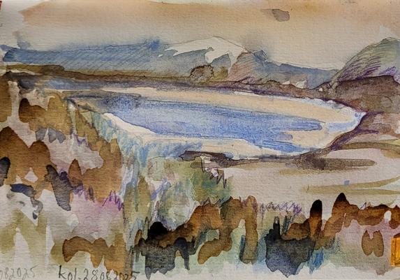 Aquarellskizze: bergige Landschaft mit einem See in der Mitte