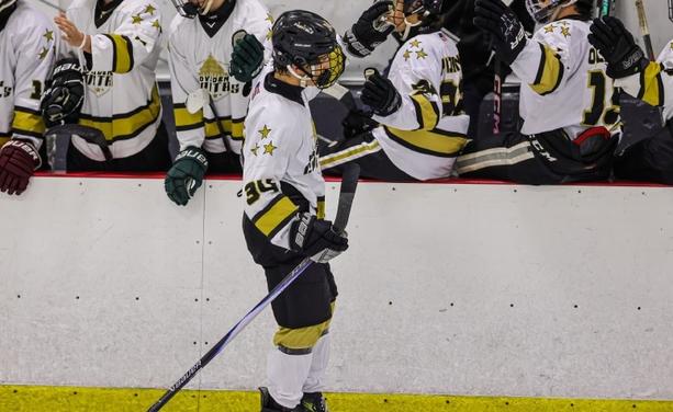 14 uncommitted standout 16Us from River Rats Jamboree