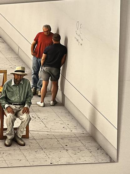 Drei Männer im Spiegelbild