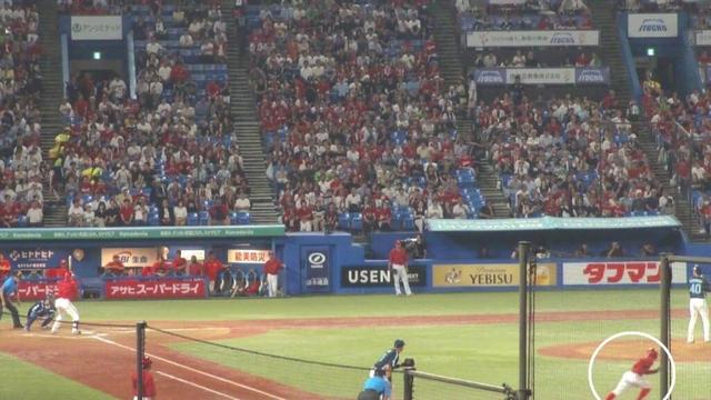 ヤクルト 高梨裕稔 牽制悪送球でエラー 羽月隆太郎は1塁からホームイン ヤクルト vs 広島 2025年8月29日(金) 神宮球場