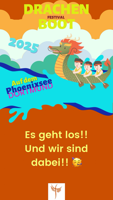 Das Bild ist ein farbenfrohes Plakat für das "Drachen Festival Boot" im Jahr 2025, das auf dem Phoenixsee in Dortmund stattfindet. Im Zentrum des Plakats ist ein stilisierter Drachenboot-Ruderer mit drei Ruderern zu sehen, die fröhlich in einem grünen Drachenboot mit roten und gelben Akzenten sitzen. Der Hintergrund zeigt eine blaue Wasserfläche mit Wellen und grüne Hügel, sowie weiße Wolken am Himmel. Der Text "DRACHEN FESTIVAL BOOT" ist in großen, gelben Buchstaben oben platziert, und "2025" ist in blauer Schrift links daneben. Darunter steht "Auf dem Phoenixsee DORTMUND" in bunten Farben. Am unteren Rand des Plakats steht in gelber Schrift "Es geht los!! Und wir sind dabei!!" mit einem Partyemoji.